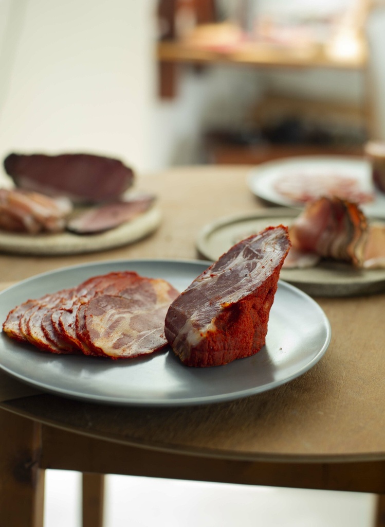 Las Dinas - Bondiola Serrano (Precio x Kilo)