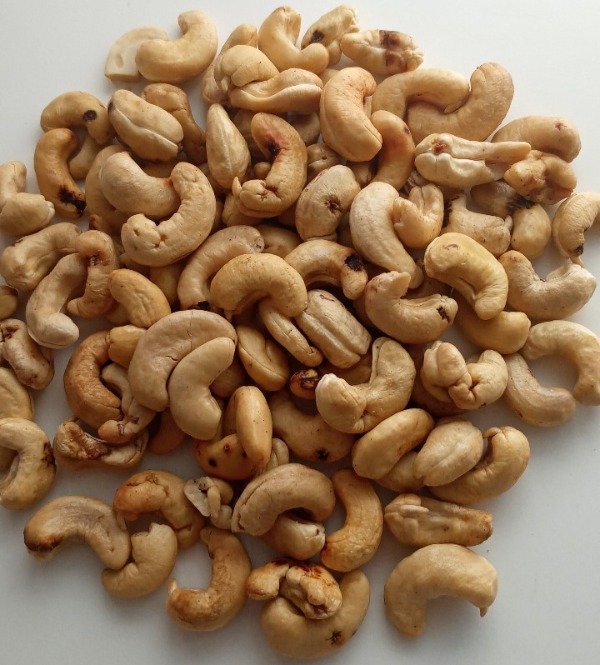 Castañas de Caju a granel - W4 enteras - Frutas secas - 1k